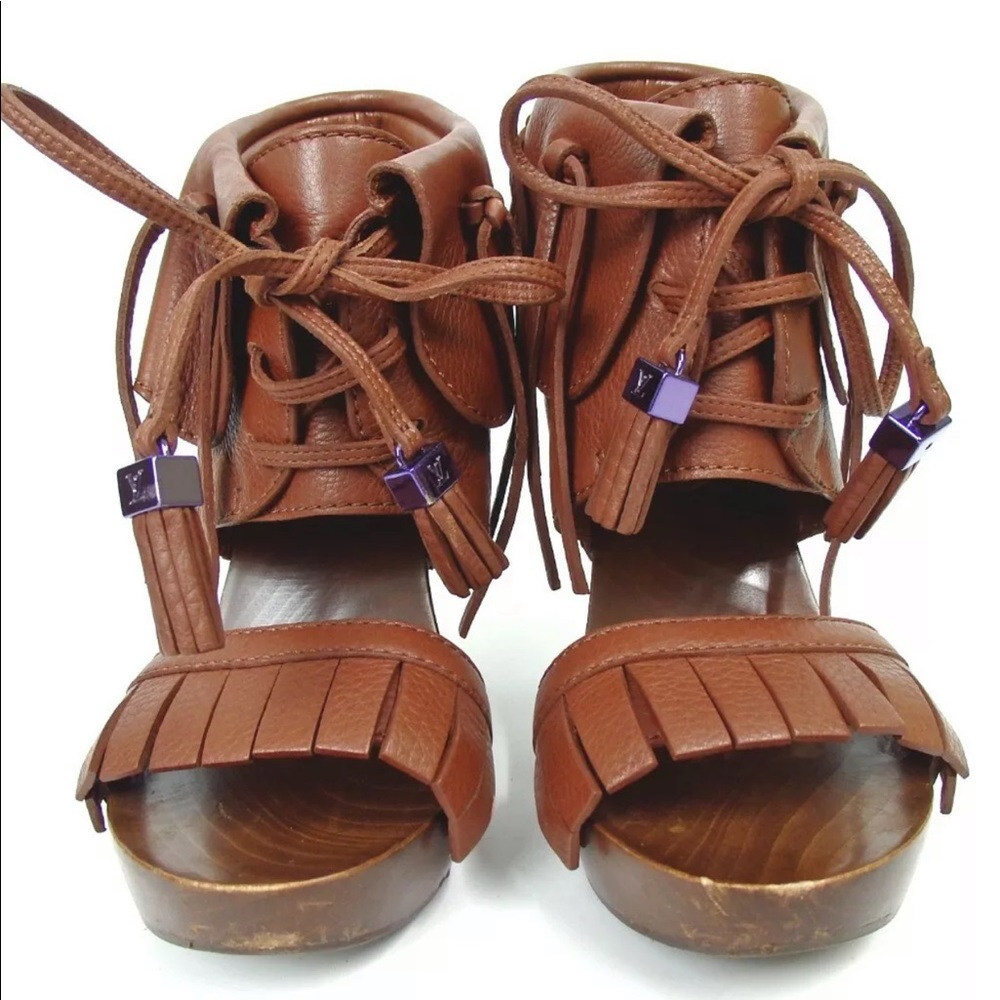 Louis Vuitton Sandals - Picture 2 of 8